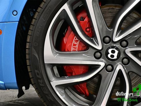 Used 2025 Bentley Flying Spur Plug-In Hybrid image 65