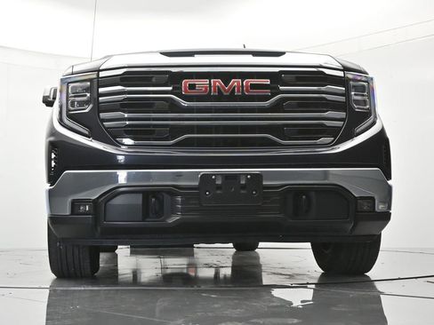 Used 2025 GMC Sierra 1500 SLT AWD/4WD image 39