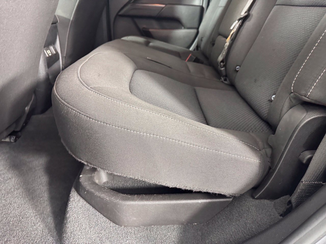 Used 2022 Chevrolet Colorado LT w/ LT Convenience Package RWD image 20