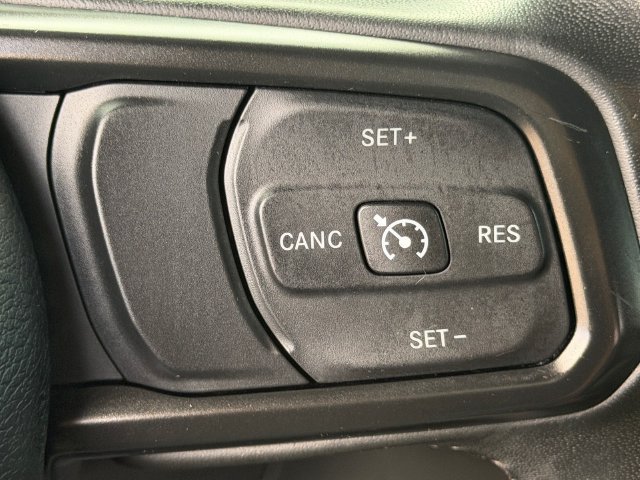 Used 2022 Jeep Wrangler Unlimited Sport AWD/4WD image 17