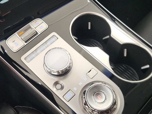 New 2026 Genesis GV70 2.5T AWD/4WD image 16