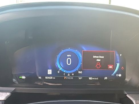 Used 2020 Ford Explorer Platinum w/ Premium Technology Package image 16