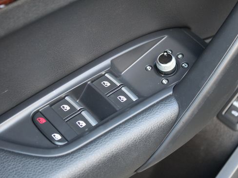 Used 2018 Audi Q5 2.0T Premium Plus w/ Premium Plus Package image 23