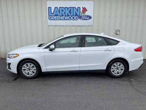 Used 2020 Ford Fusion S FWD image 1