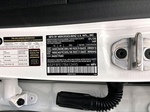 New 2026 Mercedes-Benz GLS 580 4MATIC image 14