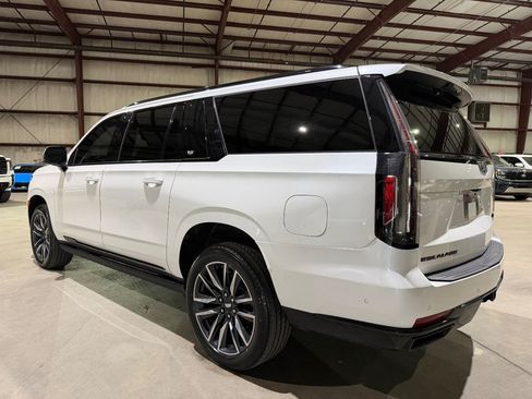 Used 2021 Cadillac Escalade ESV Sport w/ Driver Assist Tech Package AWD/4WD image 7