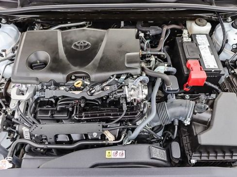 Used 2023 Toyota Camry SE image 28