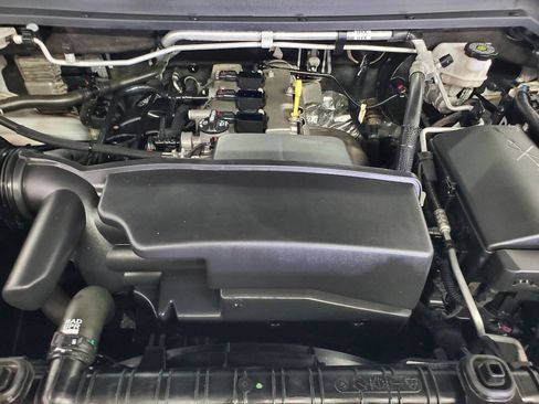 Used 2022 Chevrolet Colorado LT w/ Fleet Safety Package RWD image 4