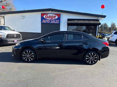 Used 2019 Toyota Corolla SE image 3