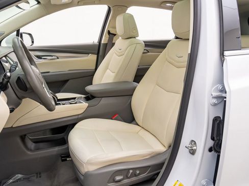 Certified 2024 Cadillac XT5 Premium Luxury image 19