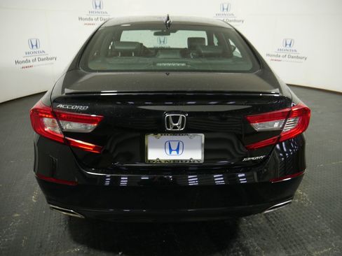 Used 2022 Honda Accord Sport image 5