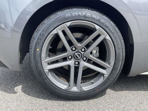 Used 2025 Nissan Z Sport w/ Floor Mat Package image 7