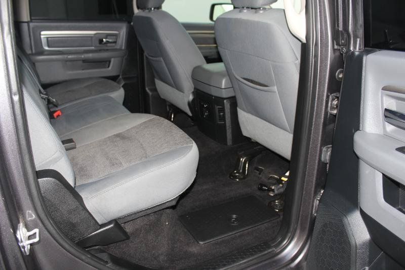 Used 2017 RAM 1500 Big Horn RWD image 16