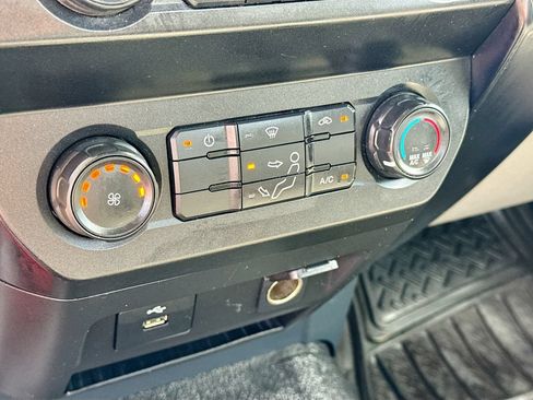 Used 2022 Ford F250 XL RWD image 15