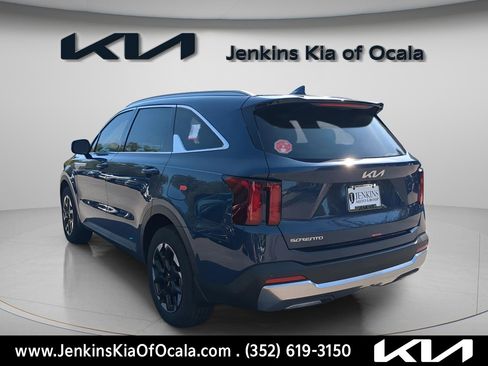 New 2026 Kia Sorento S w/ S Panoramic Sunroof Package image 5
