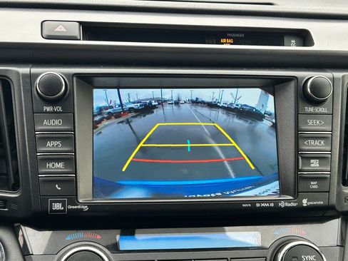 Used 2016 Toyota RAV4 SE image 21