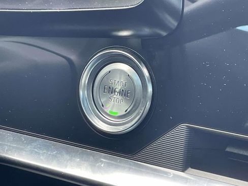 Used 2021 Chevrolet Corvette Stingray Premium Cpe w/ Z51 Performance Package image 26