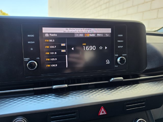 Used 2022 Kia Carnival LX FWD image 51