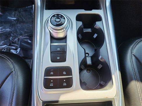 Used 2020 Ford Explorer XLT w/ Equipment Group 202A image 29