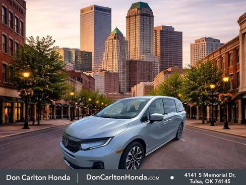 New 2026 Honda Odyssey Elite image 3