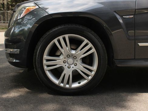 Used 2013 Mercedes-Benz GLK 350 4MATIC w/ Premium 1 Pkg w/o Sunroof image 11