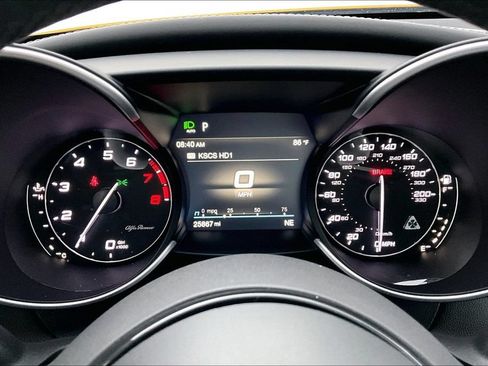 Used 2023 Alfa Romeo Giulia Quadrifoglio RWD image 27