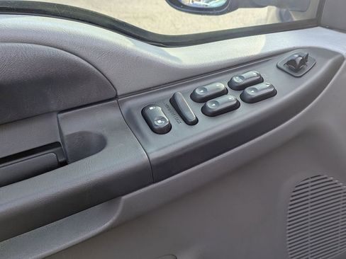 Used 2002 Ford F250 XLT image 22