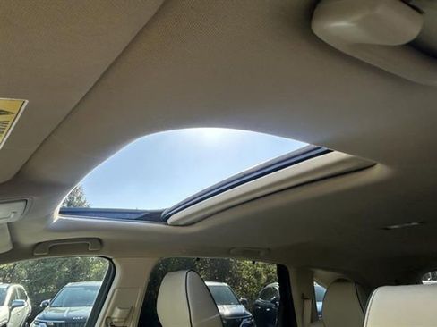 Used 2023 Acura MDX SH-AWD w/ Advance Package image 24