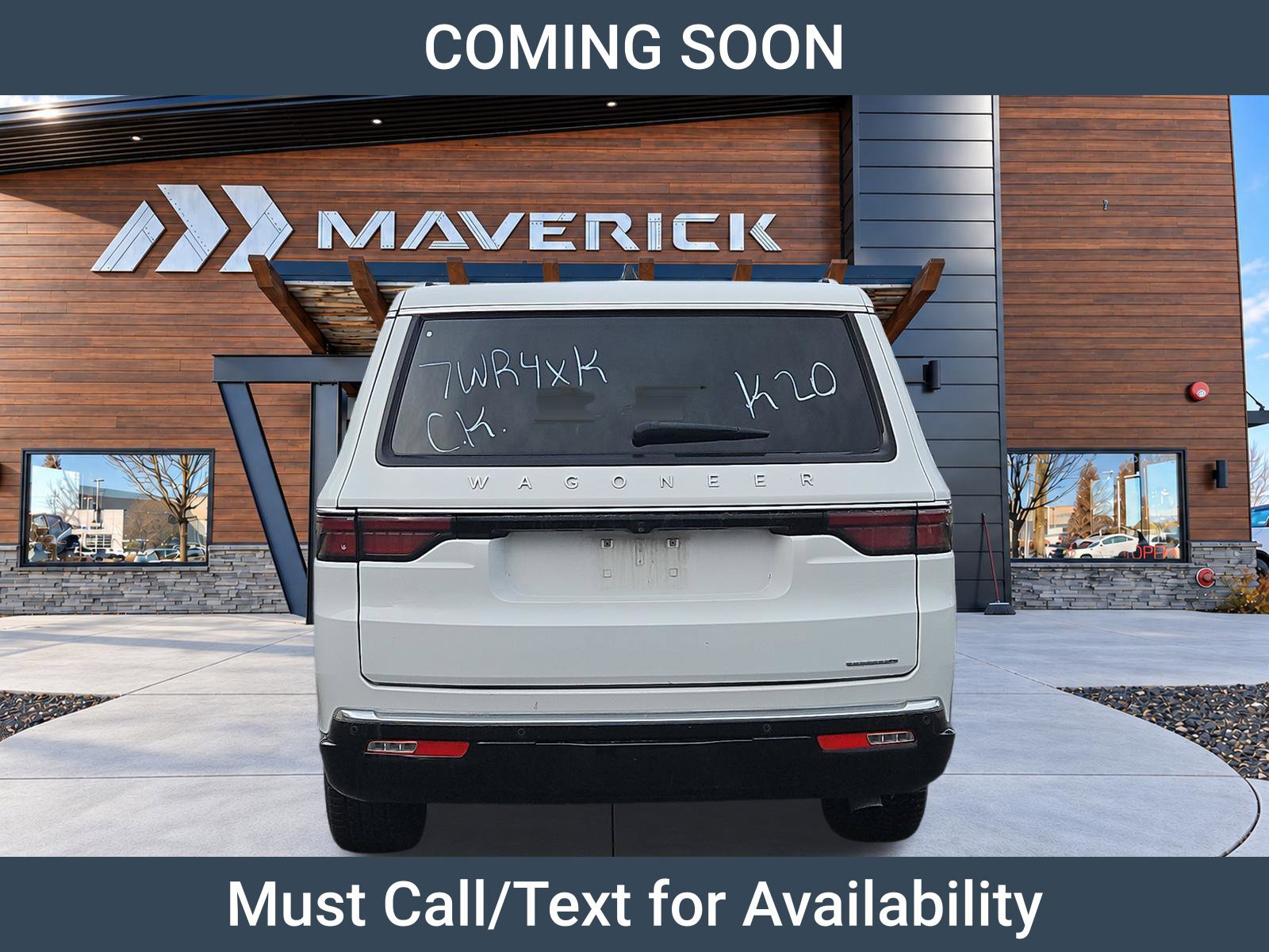 Used 2024 Jeep Wagoneer L Series II AWD/4WD image 4