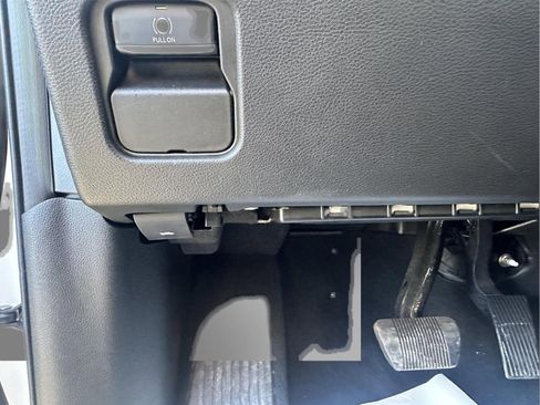 Used 2024 Jeep Wagoneer L Series II w/ Flexible Seating Group image 18