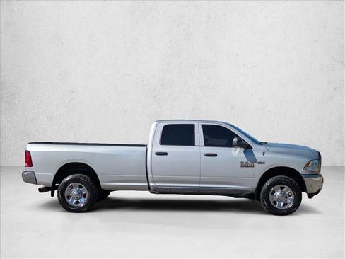 Used 2018 RAM 3500 Tradesman w/ Chrome Appearance Group image 4