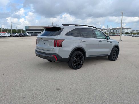 Certified 2025 Kia Sorento X-Line EX AWD/4WD image 5