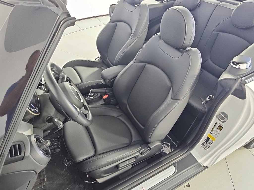 Used 2024 MINI Cooper S FWD image 25