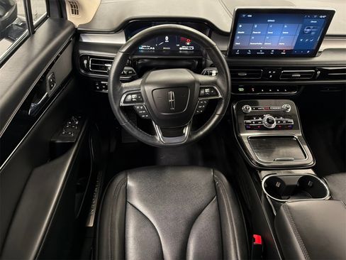 Certified 2023 Lincoln Nautilus AWD image 21