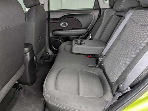 Used 2017 Kia Soul + FWD image 21