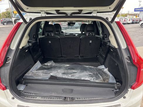 Used 2020 Volvo XC90 T5 Momentum w/ Protection Package Premier AWD/4WD image 36