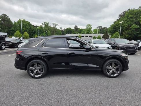 Used 2024 Genesis GV70 2.5T w/ Sport Prestige Package AWD/4WD image 10
