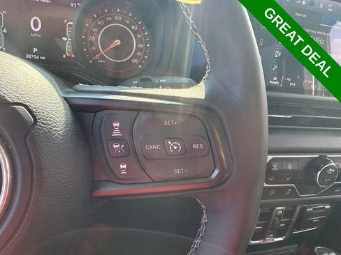 Used 2025 Jeep Wrangler Unlimited Sport AWD/4WD image 20