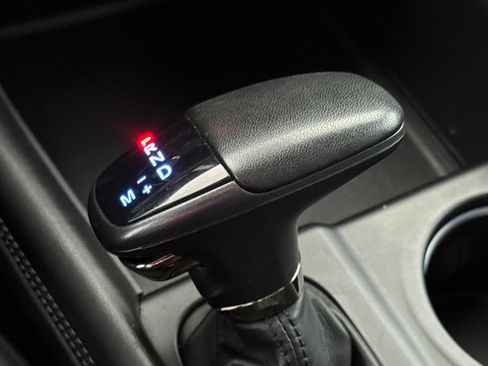 Used 2022 Dodge Durango GT image 34