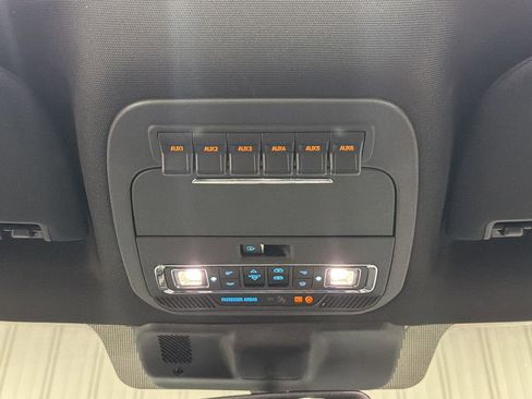 Used 2026 Ford F450 Platinum w/ FX4 Off-Road Package image 49