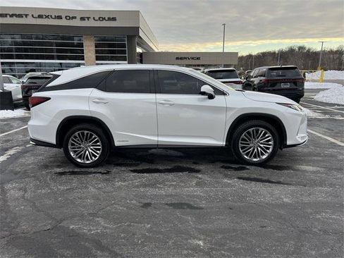 Certified 2022 Lexus RX 450hL Luxury image 2