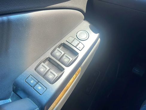 Used 2017 GMC Yukon Denali w/ Open Road Package AWD/4WD image 16