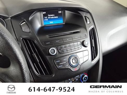 Used 2017 Ford Focus SE FWD image 26