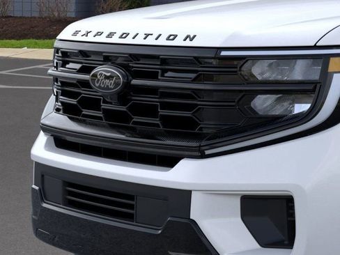 New 2025 Ford Expedition Platinum w/ Stealth Performance Package image 17