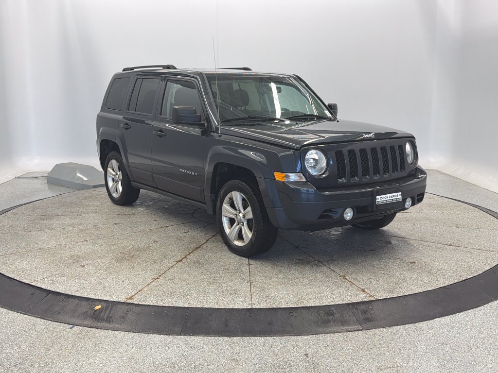 Used 2015 Jeep Patriot Latitude w/ Sun/Sound Group AWD/4WD image 4