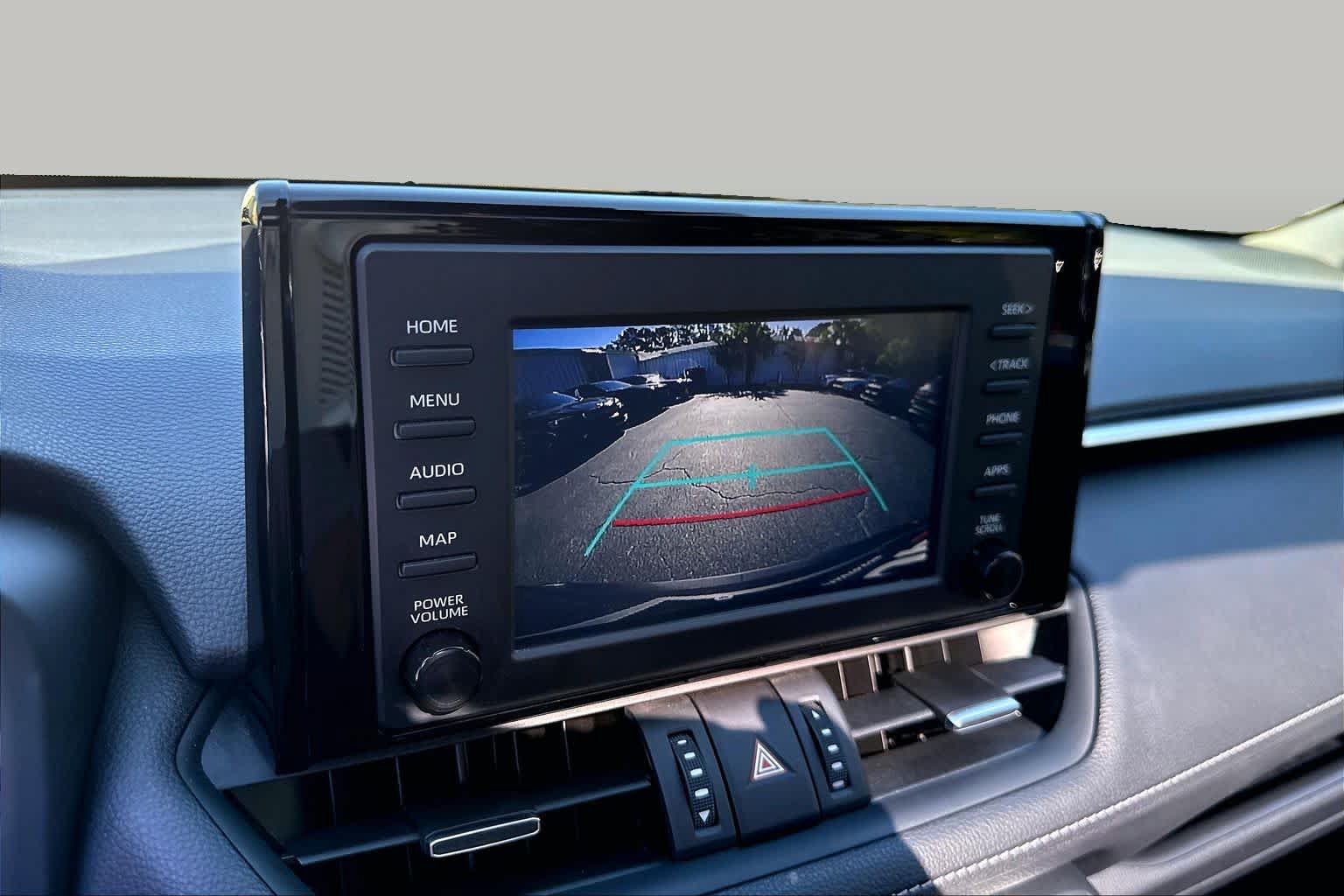 Used 2019 Toyota RAV4 XLE Premium w/ Cold Weather Package AWD/4WD image 27