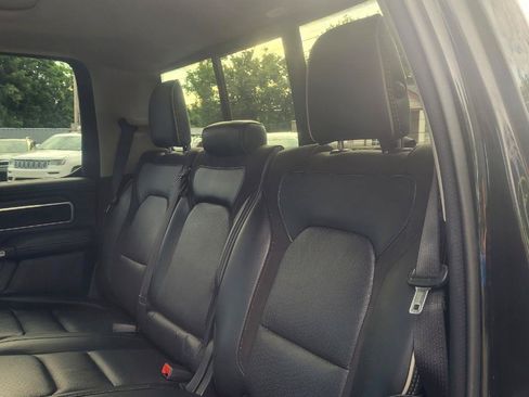 Used 2022 RAM 1500 Laramie AWD/4WD image 38