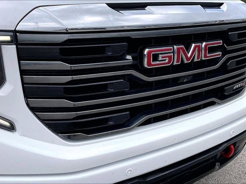 Used 2023 GMC Sierra 1500 AT4 w/ AT4 Preferred Package AWD/4WD image 34
