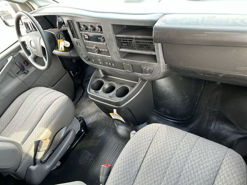 New 2025 GMC Savana 2500 w/ Driver Convenience Package RWD image 27