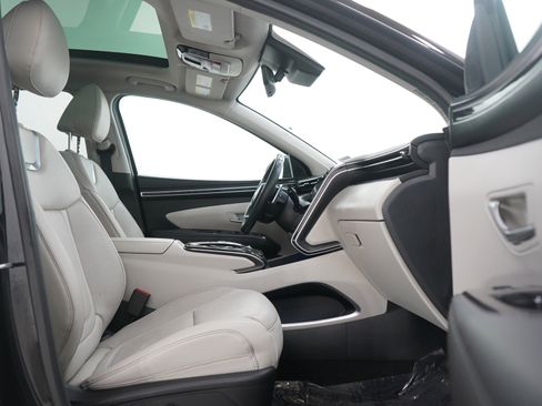 Used 2023 Hyundai Tucson Limited w/ Cargo Package image 11